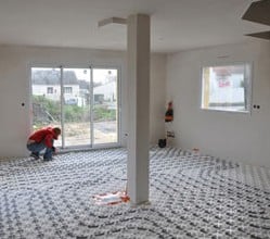 Plancher chauffant et murs chauffants : comment ça marche ?