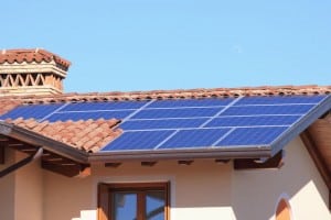 Photovoltaïque, l’installer en évitant les arnaques Crédit photo : shkolazhizni.ru