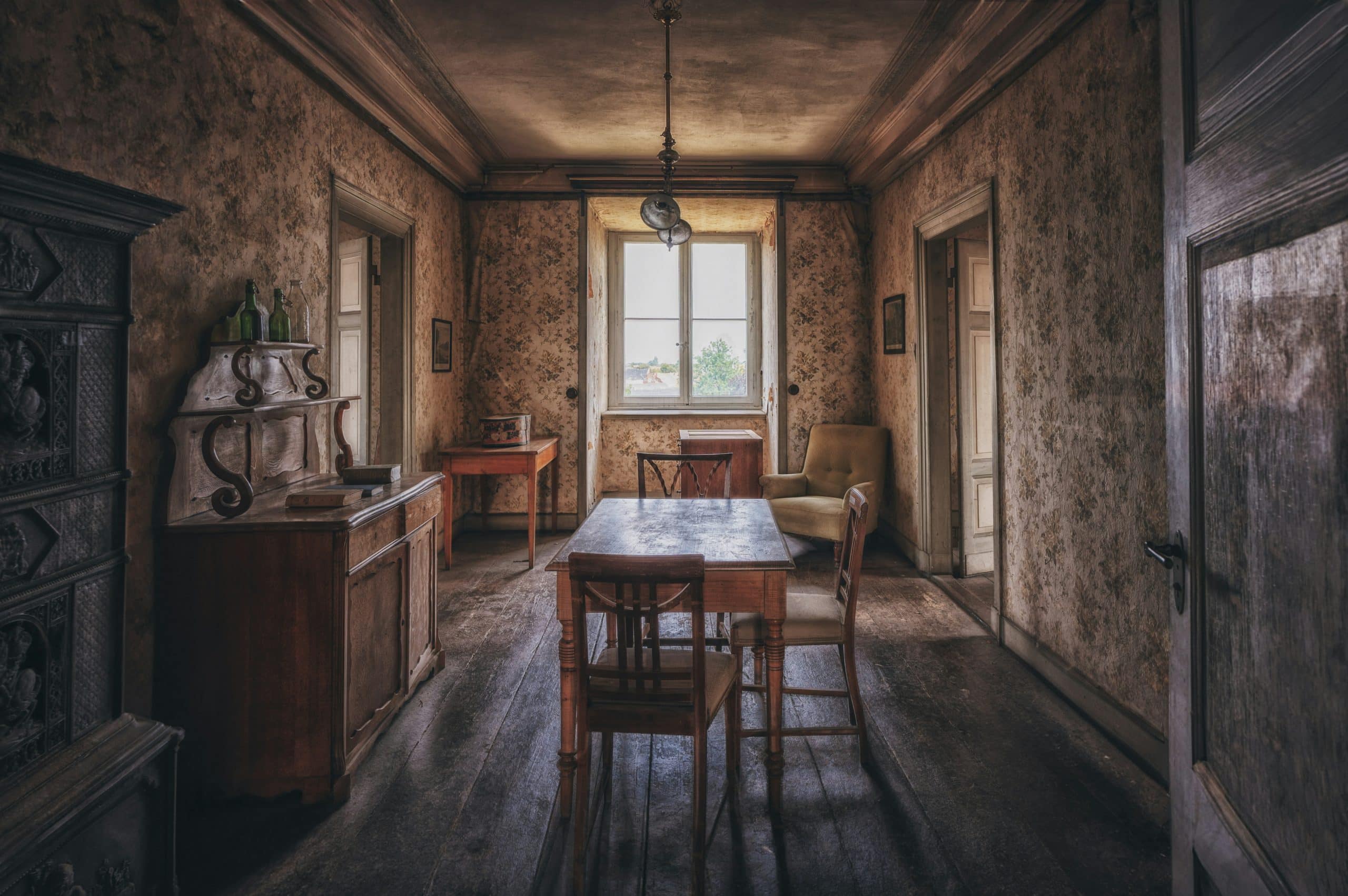 Comment intégrer le style rétro sans surcharger votre intérieur